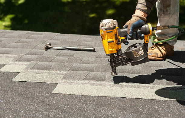 Best Roof Gutter Cleaning  in Westport Village, CT